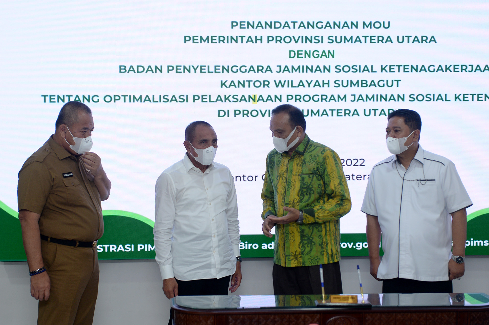 Nelayan, petani, penggali kubur, penjaga masjid dan bilal mayit Banyak yang belum tersentuh jaminan sosial