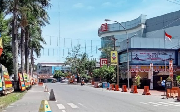 Polsek Medan Kota Banjir Papan Bunga Ucapan Selamat Hari Bhayangkara ke-76.