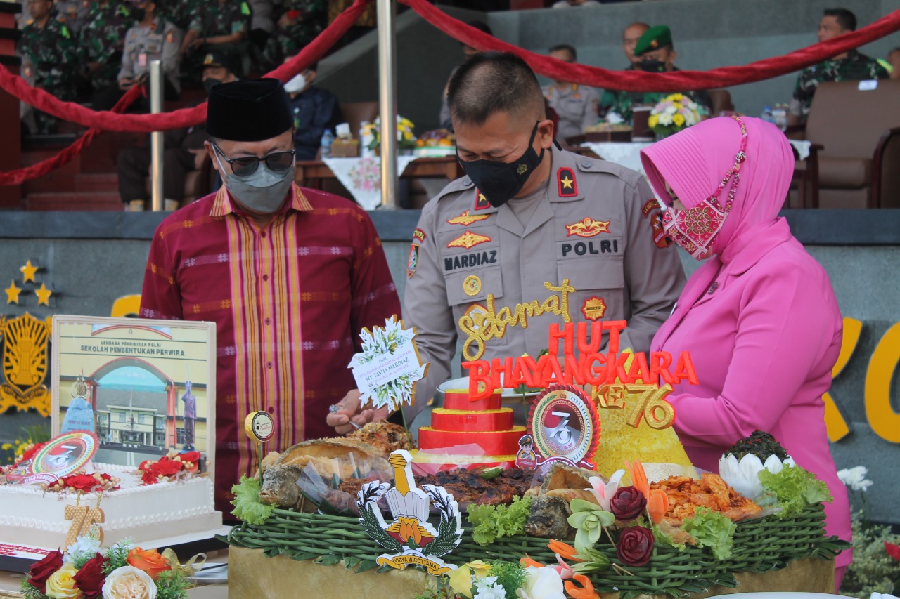 HUT Bhayangkara ke-76, Setukpa Lemdiklat Polri Diwarnai Penyerahan Keputusan Walikota Tentang Sukabumi Kota Polisi