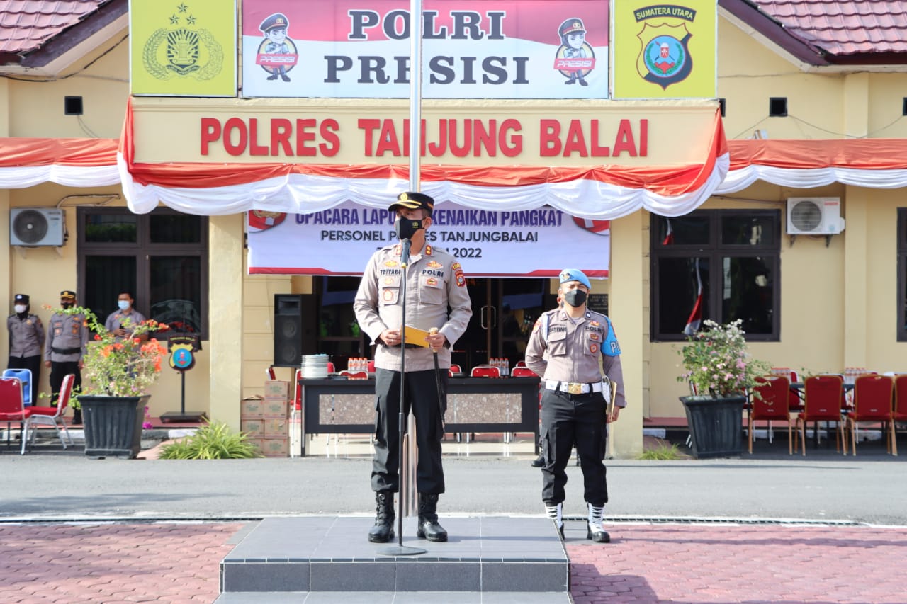 Kapolres Tanjungbalai Pimpin Upacara Korps Raport Kenaikan Pangkat Setingkat Lebih Tinggi Periode 1 Juli 2022