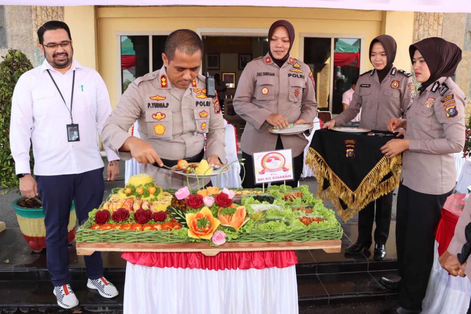 Polres Asahan Gelar Syukuran HUT Bhayangkara Ke-76 dan Kenaikan Pangkat Personel