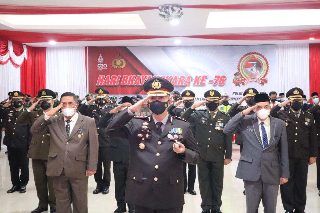 Kapolres Tapsel dan Forkopimda Hadiri Upacara HUT Bhayangkara ke-76 Secara Virtual