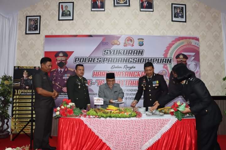 Syukuran Hari Bhayangkara ke-76 di Polres Padangsidimpuan berlangsung Khidmat