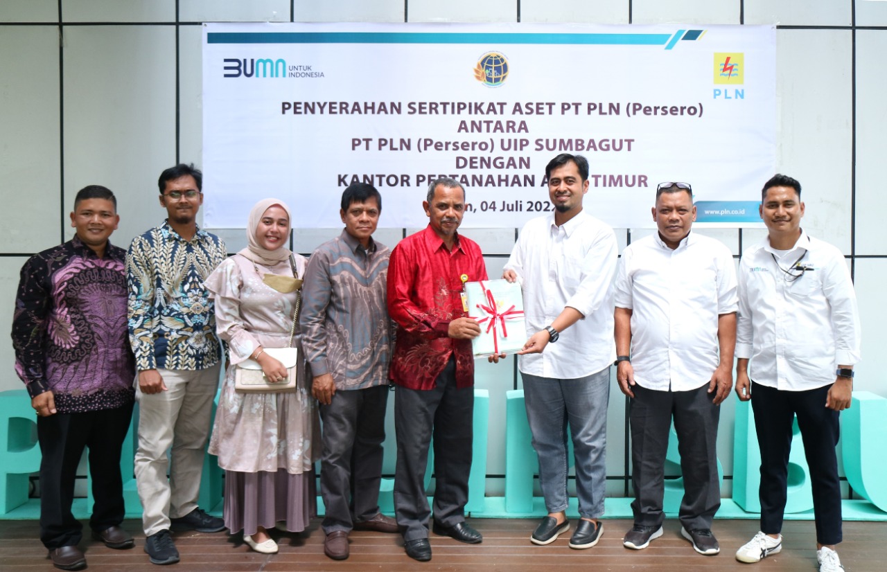 PLN UIP Sumbagut Kembali Terima 17 SHGB dari Kantah Aceh Timur