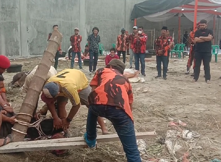 Ketua MPC PP Kota Medan Saksikan Penyembelihan 9 Ekor Hewan Qurban