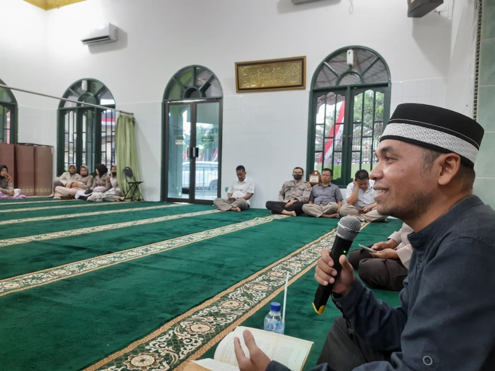 Personil Polrestabes Medan Beragama Muslim Menggelar Binrohtal