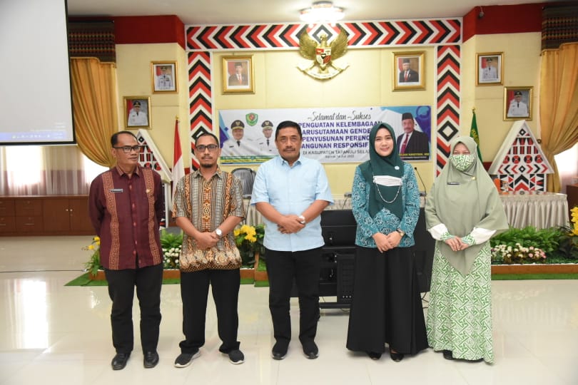 Sekda Tapsel : Laki-laki dan Perempuan Harus Setara Dalam Memperoleh Haknya