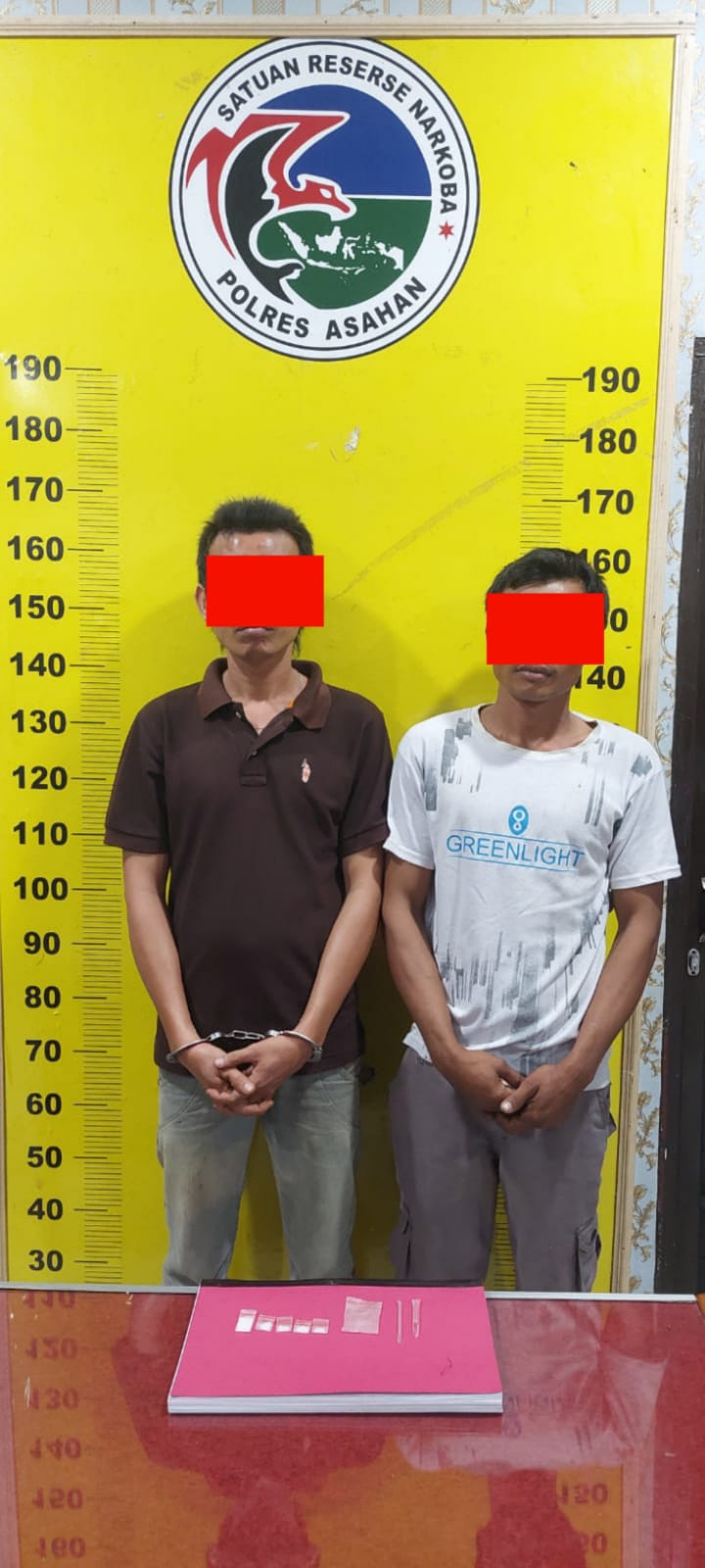 Terima Informasi Masyarakat, Dua Orang Laki Laki Ditangkap Satres Narkoba Polres Asahan di Jalinsum Asahan