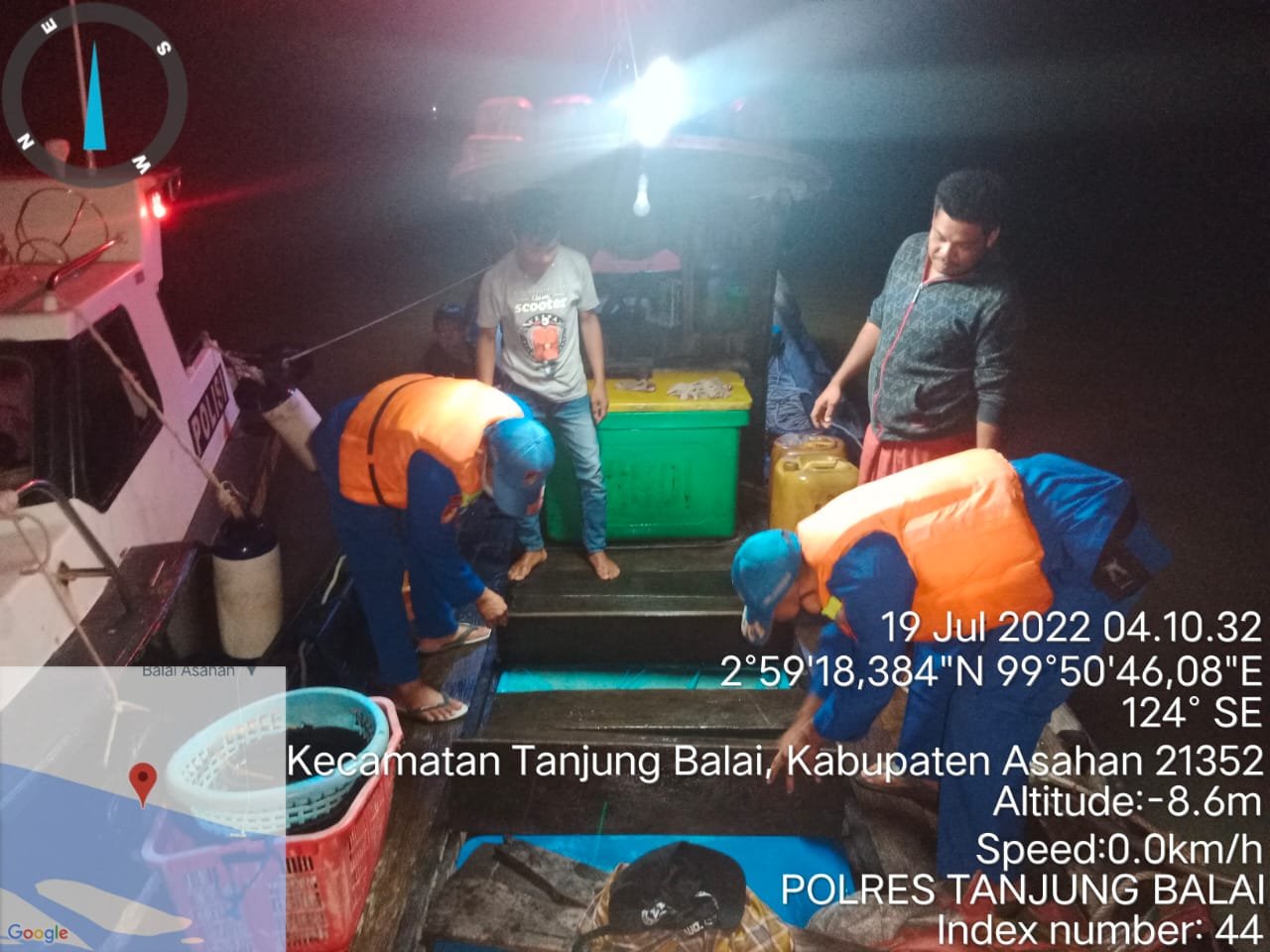 Lagi, Kapal Tanpa Nama di Hentikan Personil Satpolair Polres Tanjungbalai Guna PemeriksaanÂ 