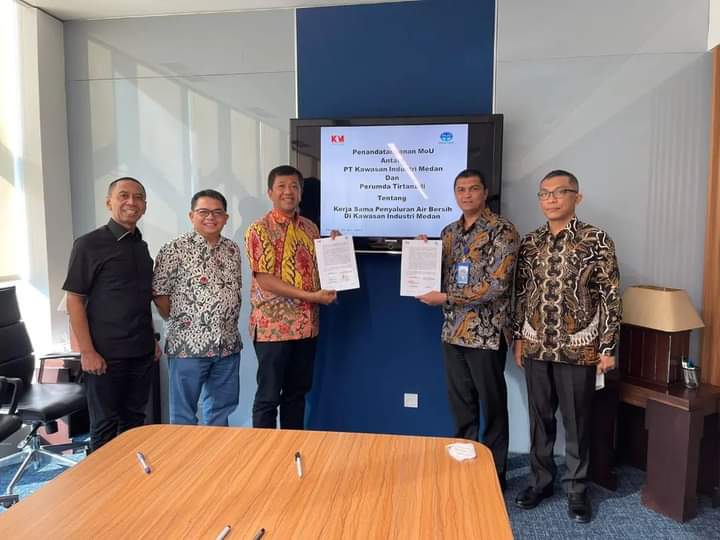 Dirut Perumda Tirtanadi Tandatangani MoU Dengan PT.Â Kawasan Industri Medan, 
