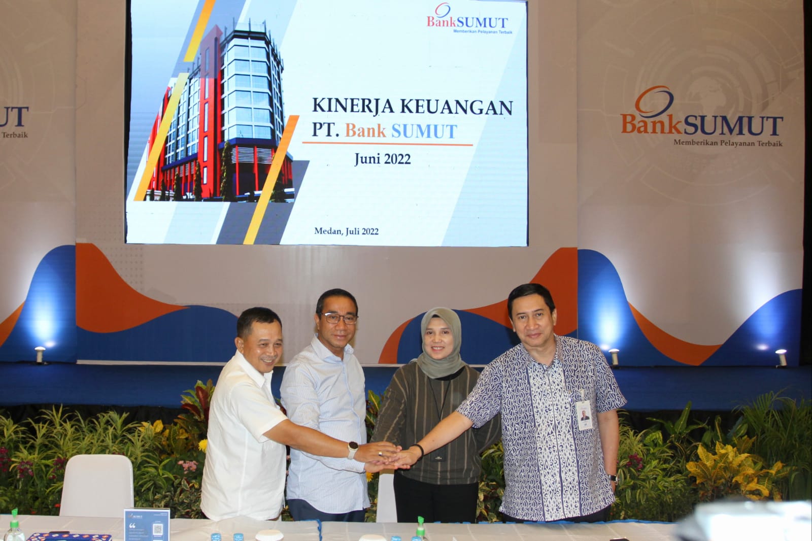 Paparan Kinerja Semester I 2022 Laba dan Realisasi KUR Bank Sumut Meningkat Di Atas Target,  Laba Naik 12.4% dan Pencapaian KUR Melonjak 101,8% / 509 Miliar