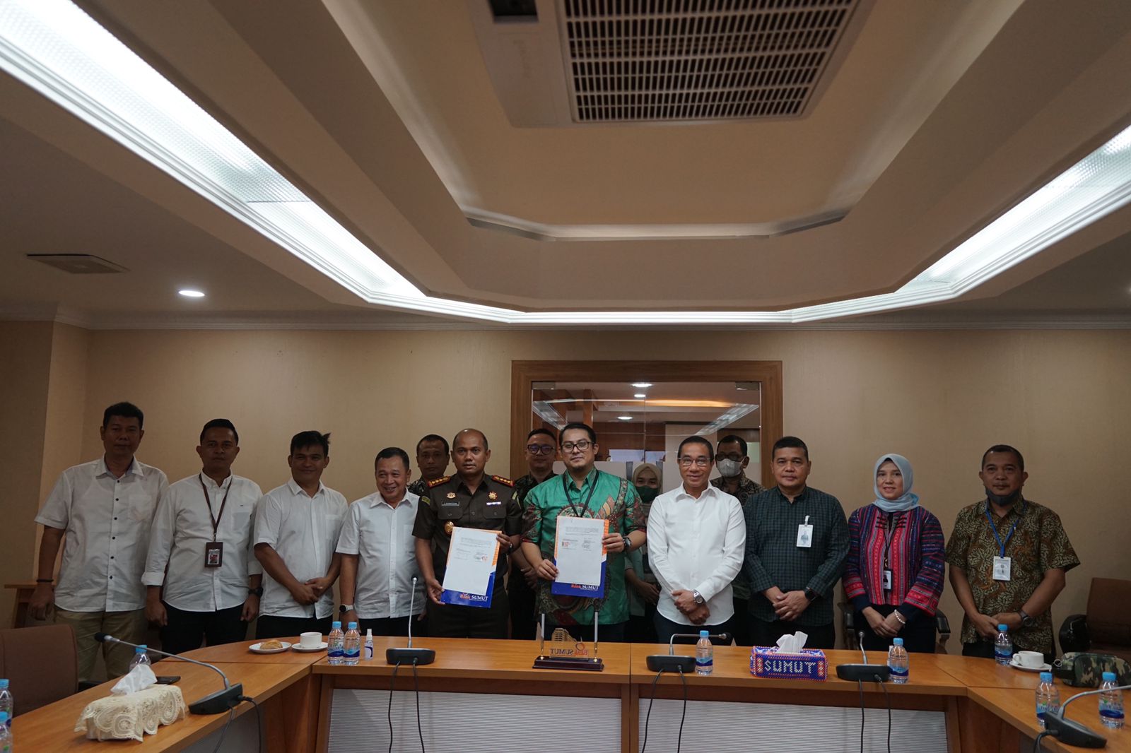 Bank Sumut Serahkan SKK ke Kejari Medan , Tindak Lanjut Penyelesaian Kredit Bermasalah