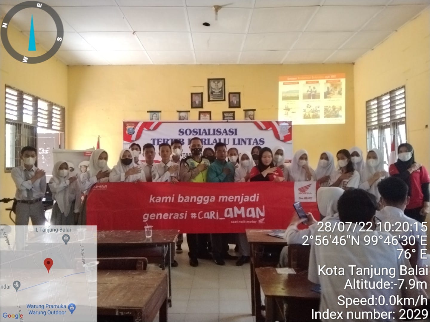 Personil Satlantas Polres Tanjungbalai Sosialisasi Tertib Berlalulintas dan Simulasi Tehnik Mengendarai Sepeda Motor di Jalan RayaÂ 