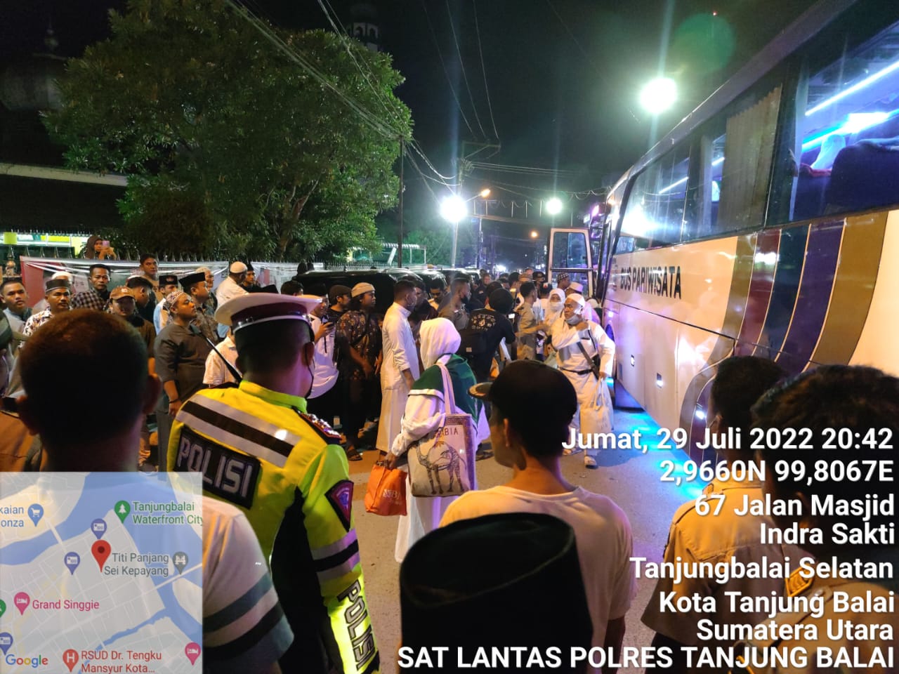 Personil Gabungan Polres Tanjung Balai Laksanakan Pengawalan Kedatangan Jemaah Haji Kota TanjungbalaiÂ 