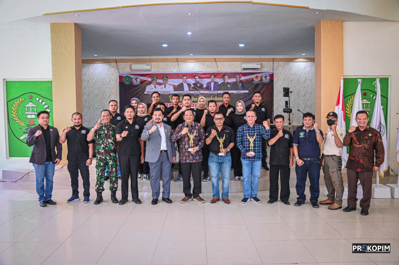 Wali KotaÂ  Irsan Efendi Nasution menghadiri pelantikanÂ  PBFI Kota Padang Sidempuan periode 2021-2025, Ini KatanyaÂ 