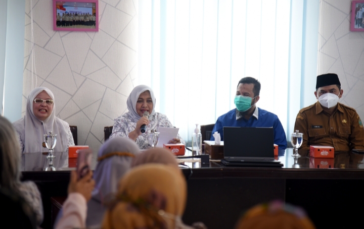 Cegah Penderita Kanker, YKI Sumut Gelar Gebyar Pap Smear Pencegahan Kanker Sejak Dini