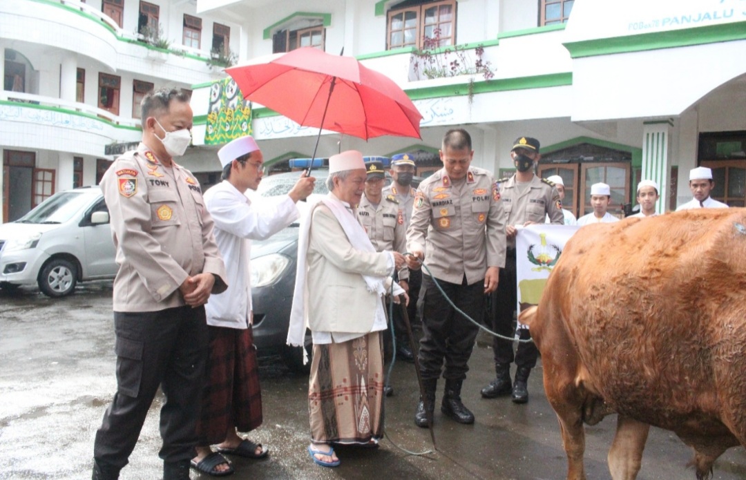 Setukpa Lemdiklat Polri salurkan 49 Hewan Qurban, Ini Kata Brigjen Pol Mardiaz Kusin