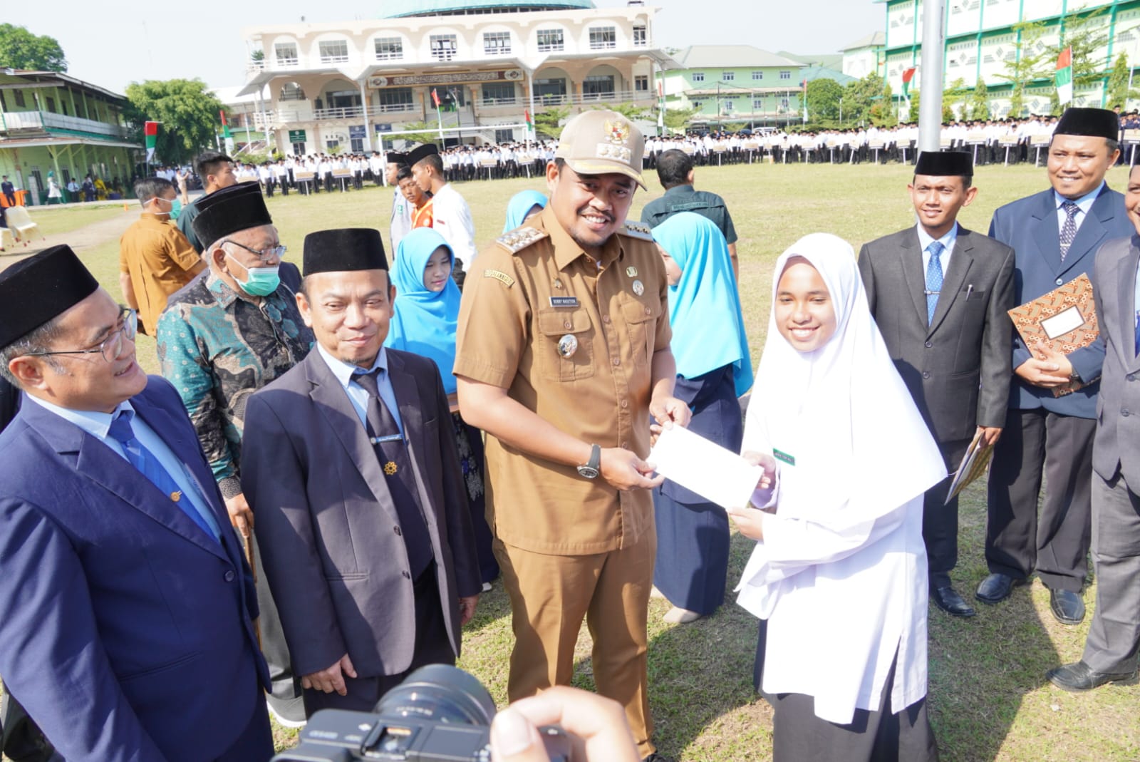 Wujudkan Perekonomian Keumatan, Bobby Nasution Harapkan Dukungan Santri & Santriwati