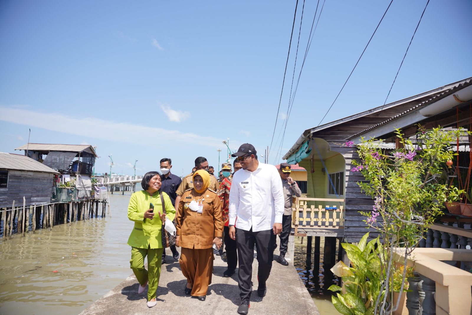 Serius Benahi Medan Utara, Bobby Nasution Survei Rumah Apung ke Kota Tanjung Pinang
