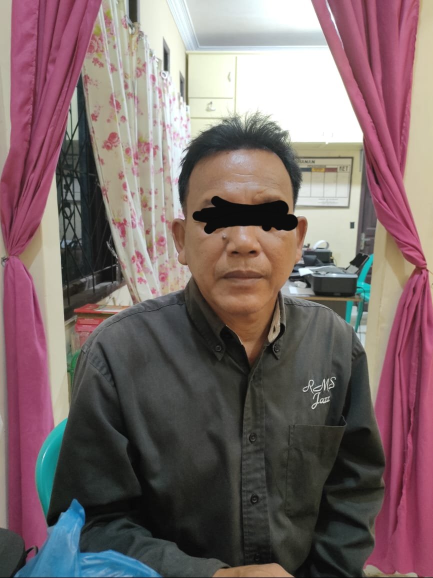 Reskrim Polsek Sei Tualang Raso Jebloskan Seorang Warga Kejeruji Besi Gegara Nulis Togel