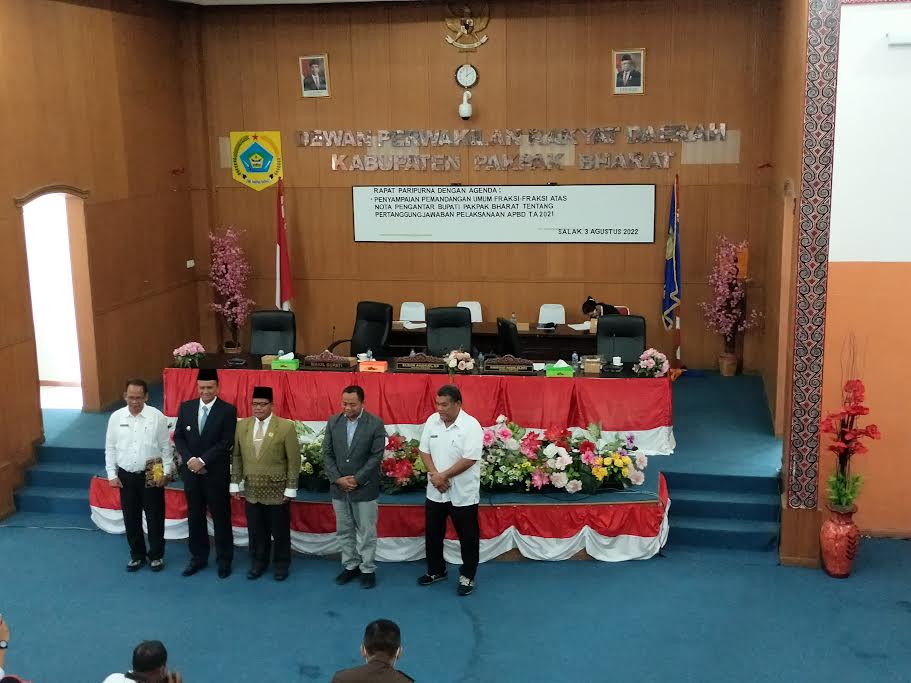 Wabup Pakpak Bharat Hadiri Paripurna LKPJ Bupati 2021
