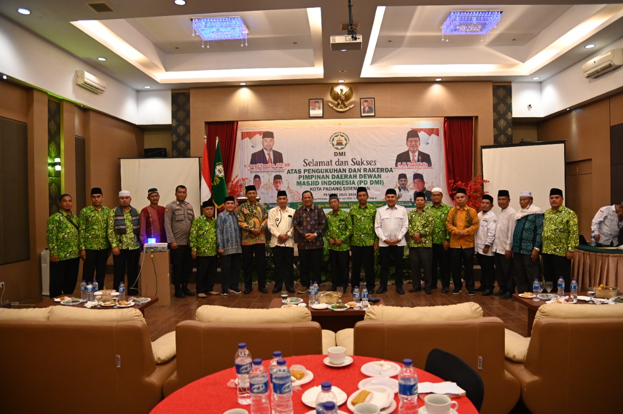 Wali Kota Padang Sidempuan Irsan Efendi Nasution menerima audiensi Virginia lndonesia Rubber Company