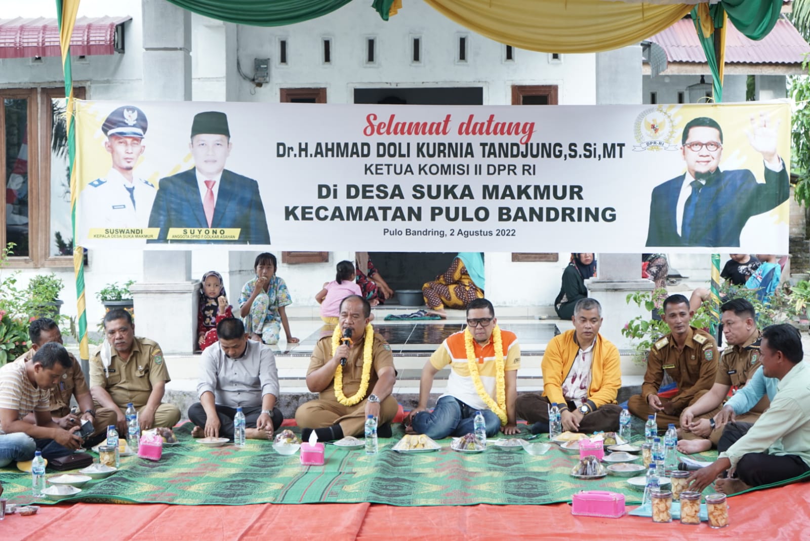 Wabup Asahan Dampingi Ketua Komisi II DPR RI Silaturrahmi Dengan Masyarakat Desa Suka Makmur Kecamatan Pulo Bandring
