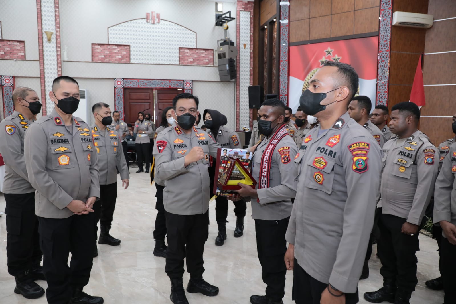 Kapolda Sumut Lepas 30 Bintara Noken Kembali ke Papua
