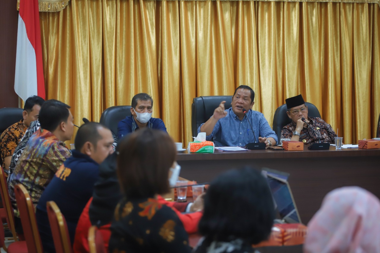 Rapat Penilaian Pelayanan Publik, Walikota Irsan : Pelayanan itu Dipermudah dan Dipercepat