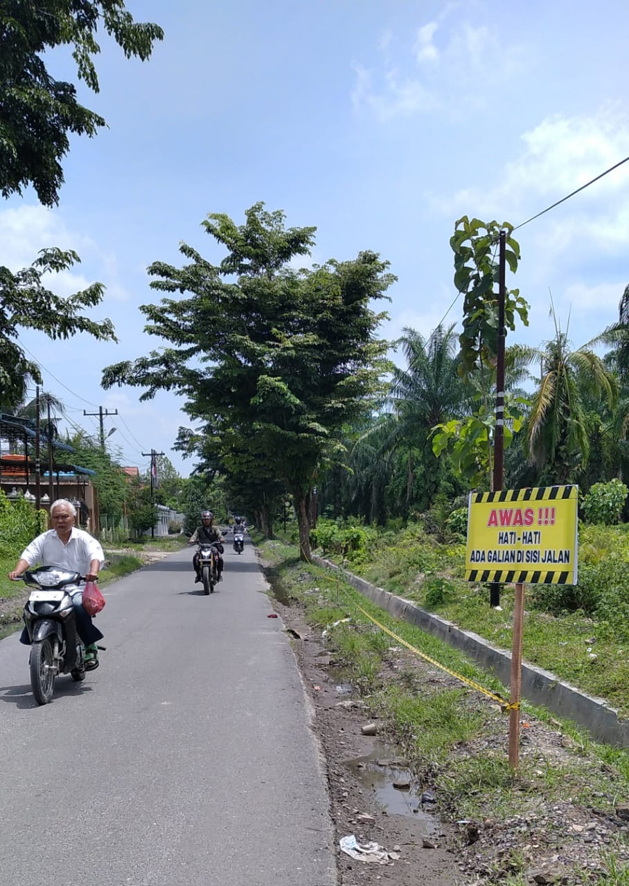 Setelah Makan Korban Jungkirbalik , Rehab Jalan Batu Permata Pasang Perboden