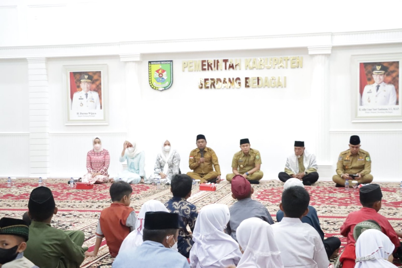 Memasuki Kantor Baru, Bupati dan Wabup Sergai Gelar Syukuran Bersama Anak Yatim
