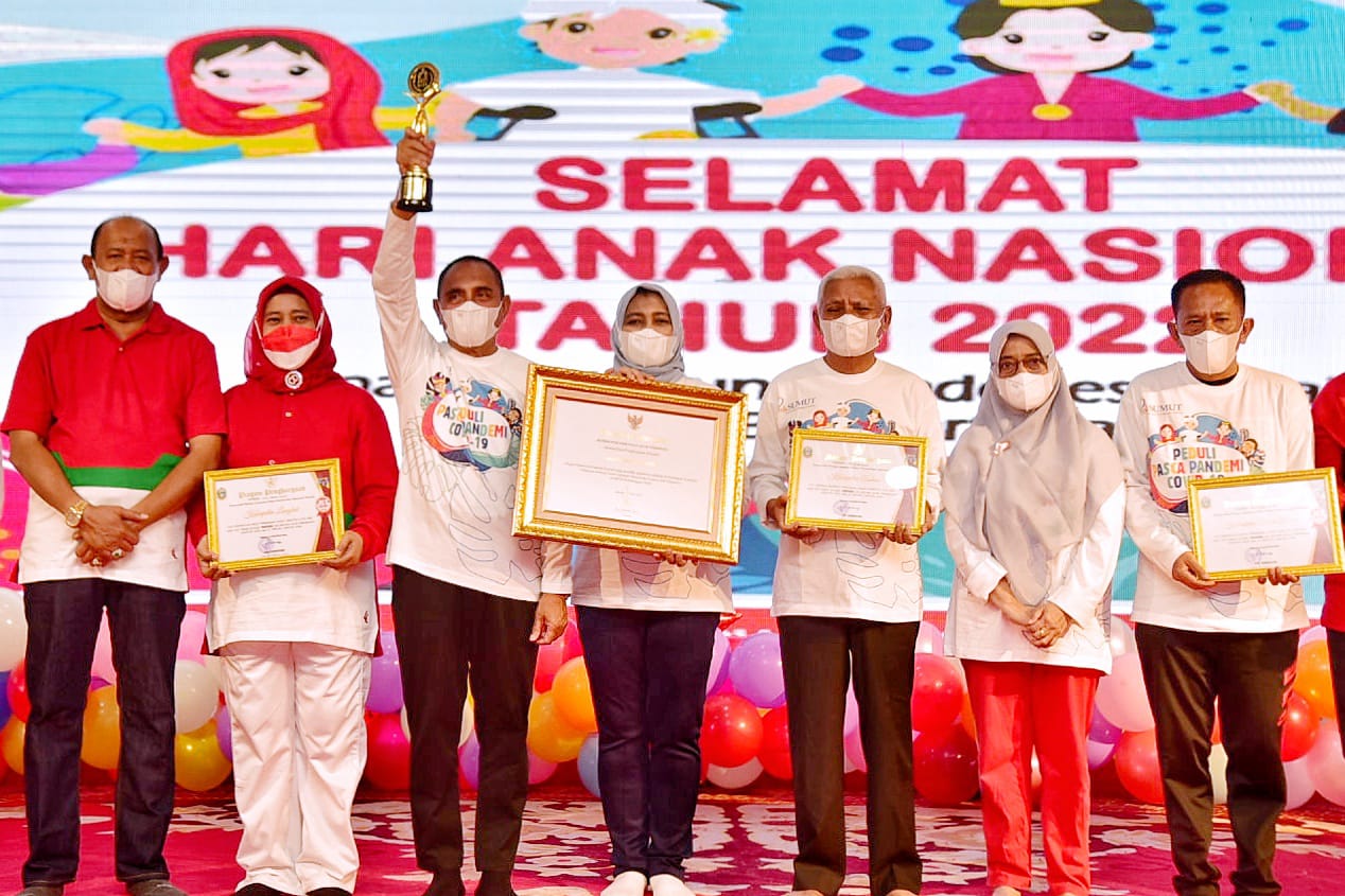Bupati Asahan Terima Penghargan Kabupaten Layak Anak