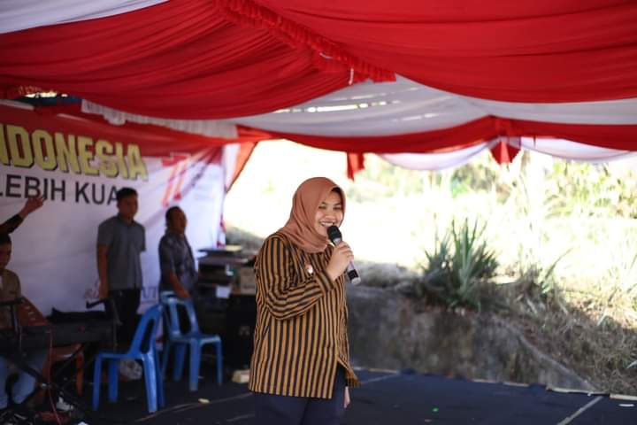 Meriahkan HUT ke-77 Kemerdekaan RI, Wabup Madina Sumbangkan Lagu