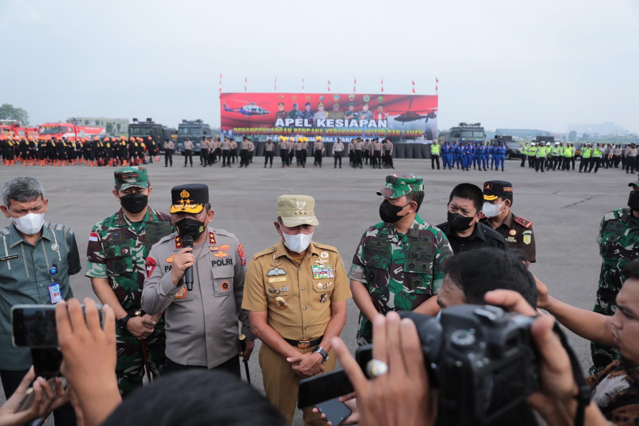 Apel Kesiagaan Dalam Rangka Antisipasi Penanggulangan Bencana Karthula: Kapolda Sumut Ajak Masyarakat Bijak Dalam Membuka Lahan Perkebunan