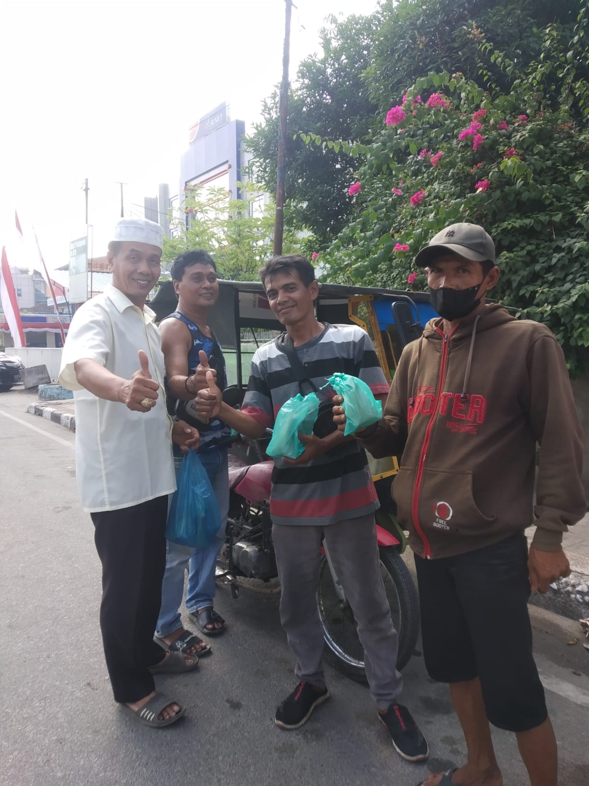 PENDAWA KOTA TEBING TINGGI MENGGELAR JUMAT PEDULI&BERBAGIÂ   Â Â Â Â Â Â Â Â Â Â Â Â Â Â Â Â Â Â Â Â 