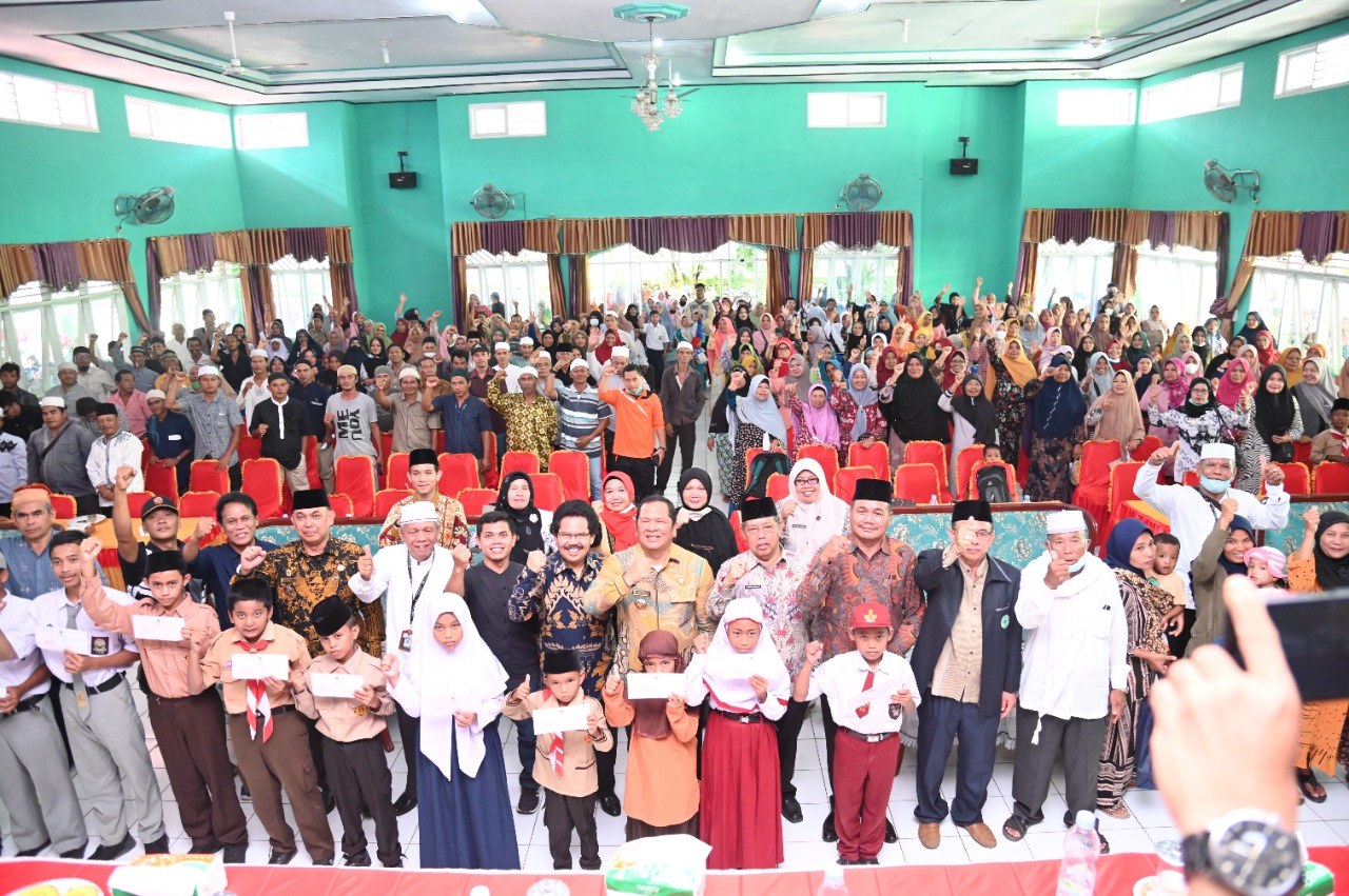 BAZNAS Salurkan Bantuan Rp 476 Juta, Walikota Irsan Efendi Nasution : Sisihkan Untuk ZIS