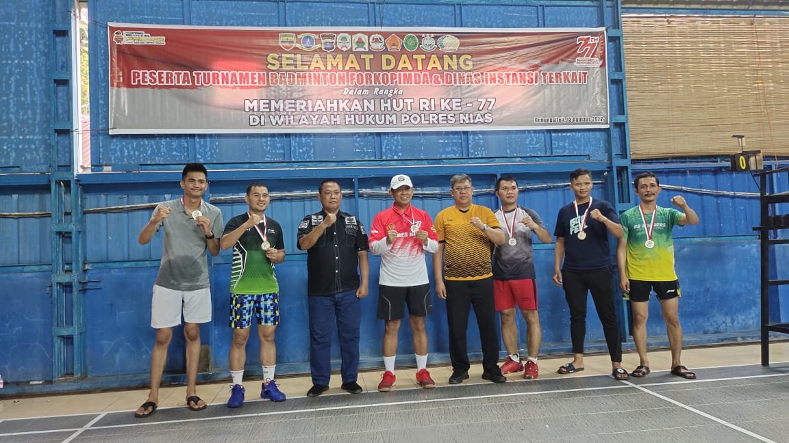 Memeriahkan Hut Kemerdekaan R.I. ke-77, Polres Nias Gelar Turnamen Badminton Forkopimda dan Dinas Instansi terkait