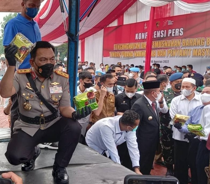 Polda Sumut Memusnahkan Narkotika Jenis Sabu Seberat, 253. 097. 01 Gram , Ganja 60.025 .07 Gram dan Pil Ekstasi Sebanyak 33.183 butir