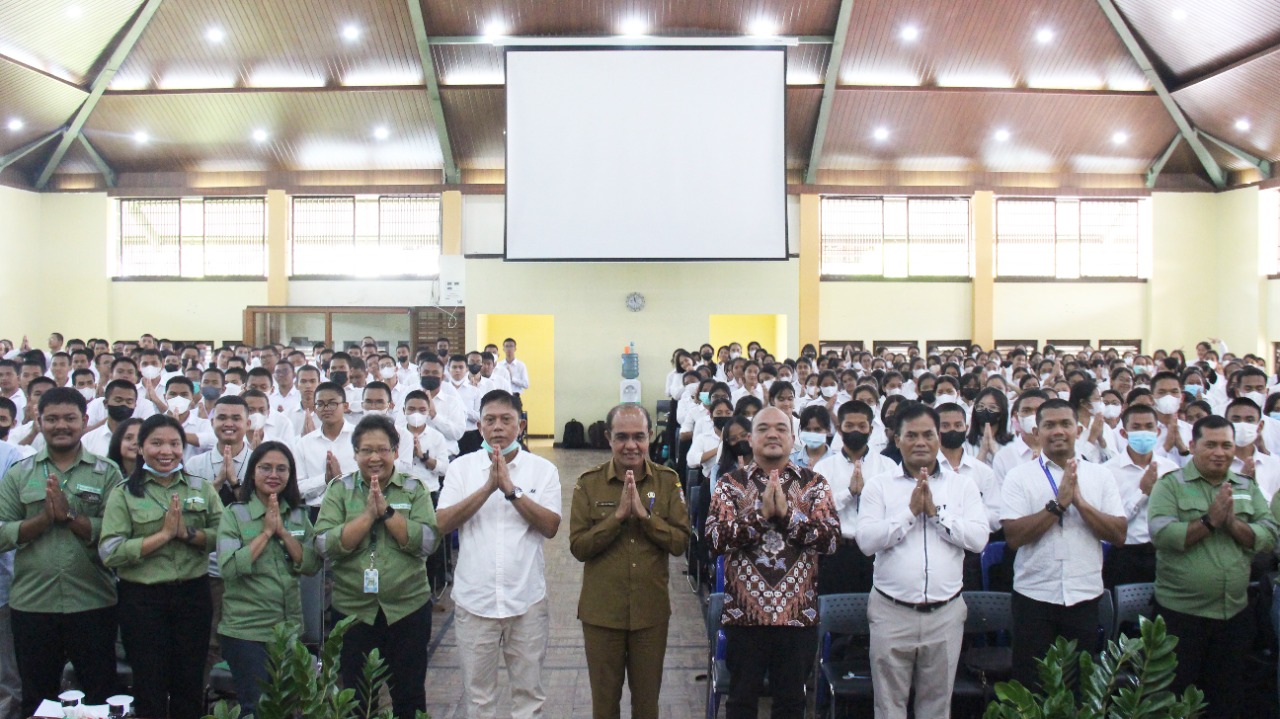 TPL Dengan Institut Teknologi DEL Lakukan MoU Bea Siswa Pelangi Yang Lulus Seleksi Masuk IT DEL