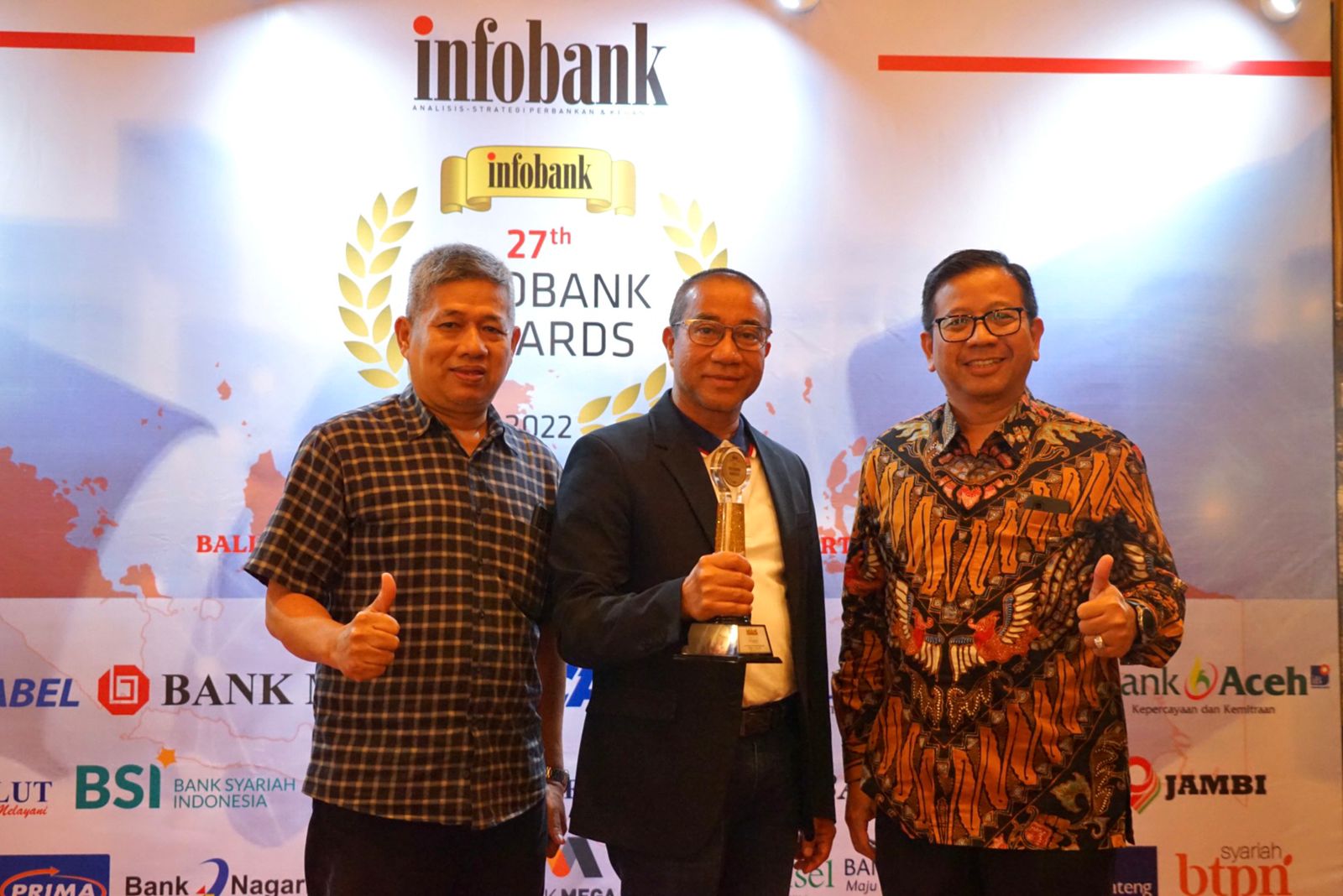 Bank Sumut Raih Golden Trophy dari Infobank, Kinerja â€œSangat Bagus
