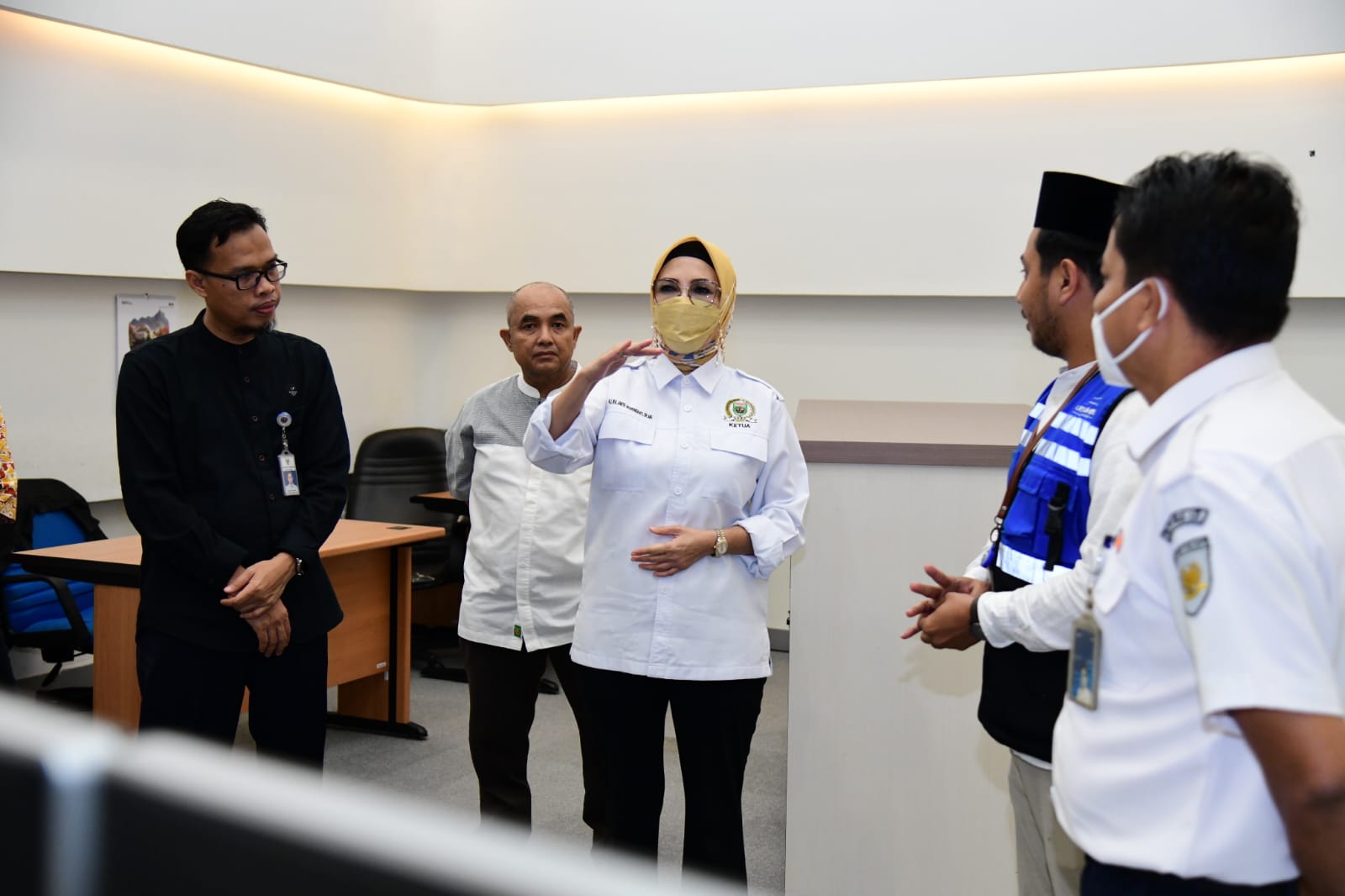 Ketua DPRD Sumsel Ajak Naik LRT,   RA Anita Minta Semua Elemen Terlibat Manfaatkan LRT