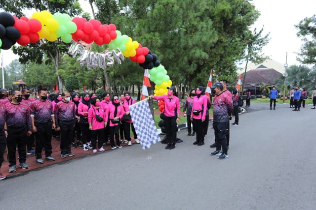 Polrestabes Medan Antusias HUT Ke 74 Polwan Hadiri Gerak JalanÂ 