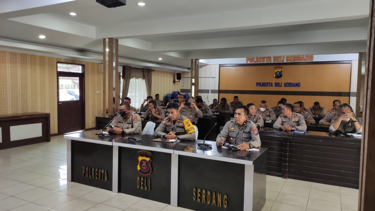 PermudahÂ  Pelayanan Publik, Personil Polresta Deli Serdang Ikuti Sosialisasi Penggunaan Aplikasi Super Apps Presisi