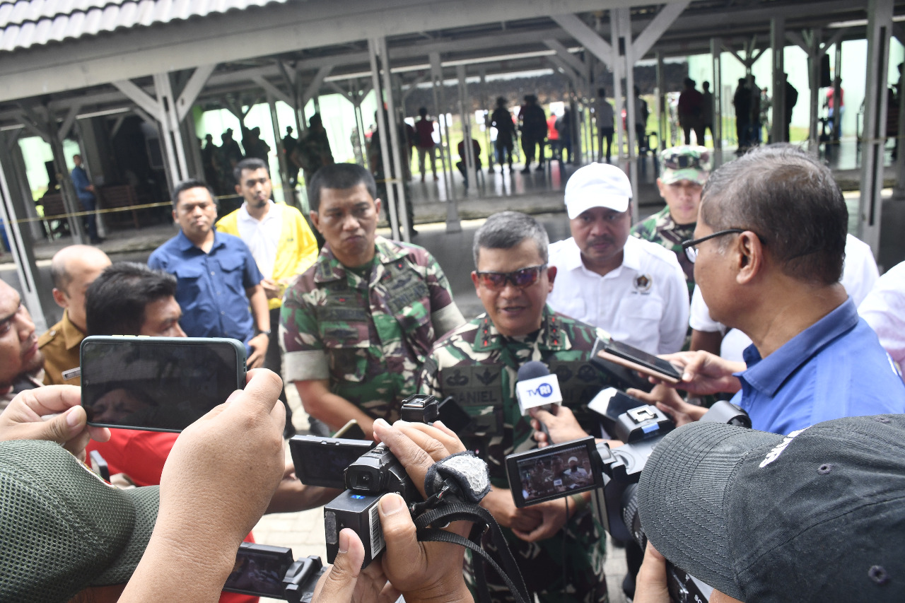 Pangdam I/BB Ajak Insan Media Bina Emosi dan Daya Fokus dengan Latihan Menembak