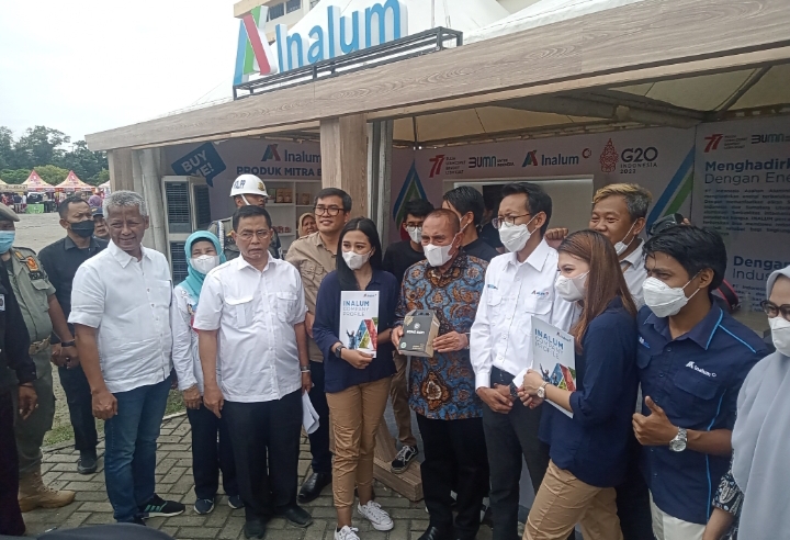 Masyarakat Antusias, Gubsu Edy Tinjau Bazar dan Pasar Murah Disperindag Sumut