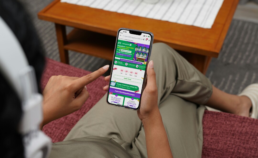 Hadir Kembali, Program Kolaborasi Dilayani Tokopedia x BTS Siap Bagikan Postcard Hologram BTS