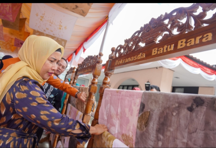 Monitoring HKG PKK, Sri Ayu Mihari Apresiasi Perkembangan Produk UMKM di Batubara