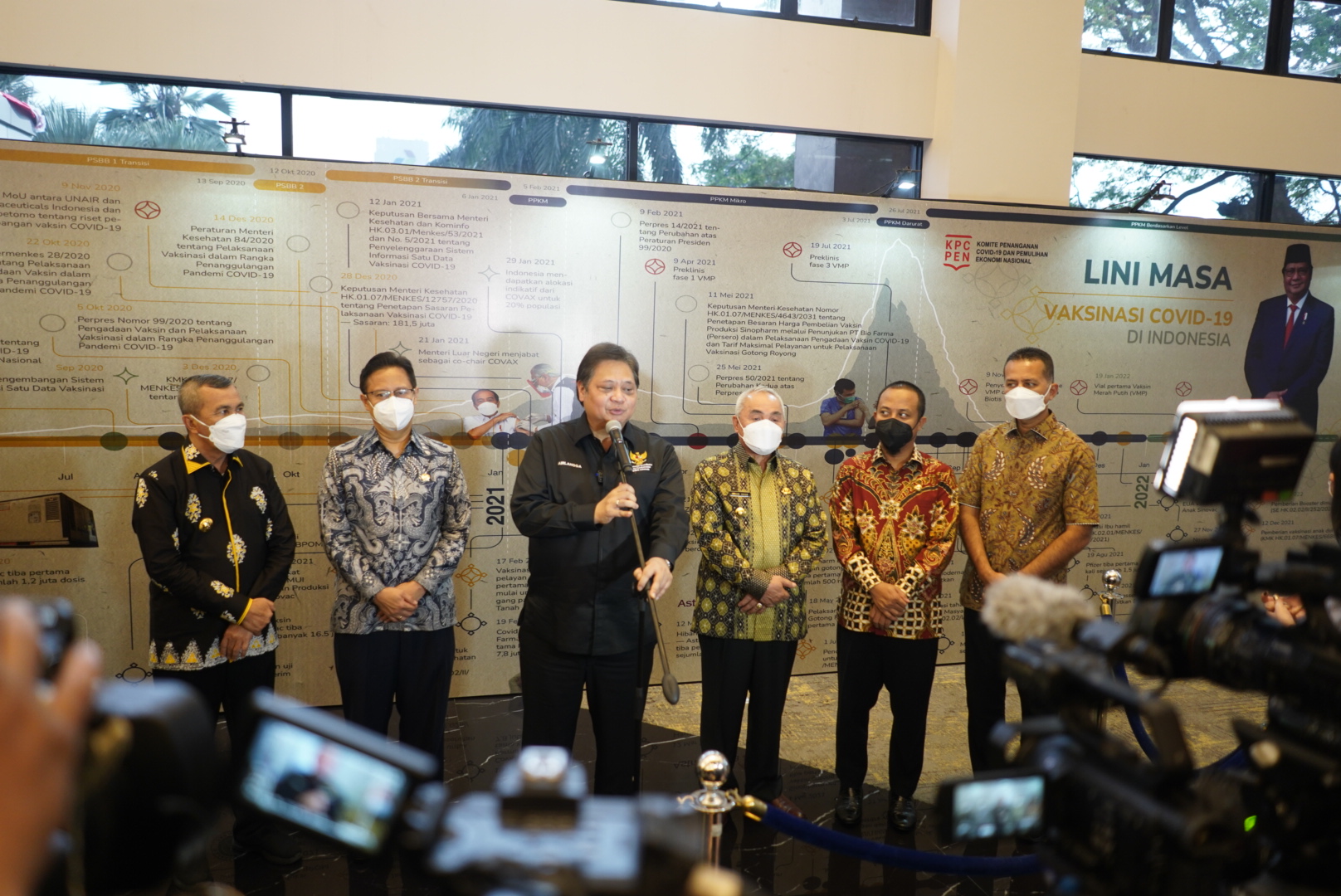 Hadiri Peluncuran Buku Vaksinasi Covid-19 Menko Airlangga, Wagub Sumut Musa Rajekshah Apresiasi Kerja Keras Pemerintah