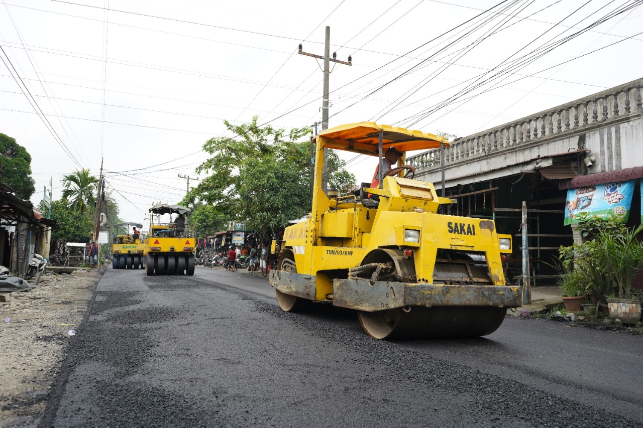 Atasi Kemacetan, Dinas PU Perlebar Jalan STM Kelurahan Suka Maju