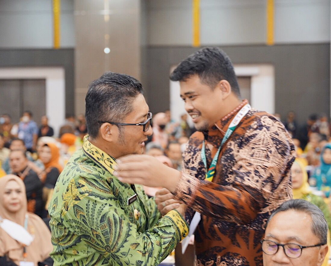 Bobby Nasution  Hadiri Rakernas ke XV Apeksi di Padang